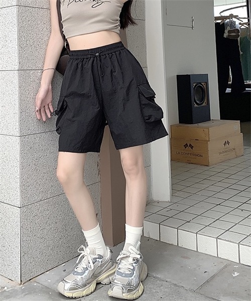 Dream garden（ドリームガーデン）の「イージーカーゴショーツ（カーゴパンツ・レディース・ブラック/カーキ/ピンク・L/XL/3XL/S/M/XXL）」の7枚目の写真