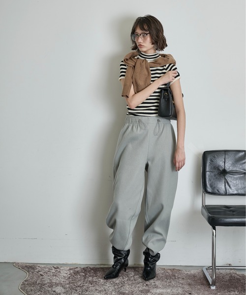 THE YOn(ザヨン)の「ハーフスリーブモックネックニットトップス(ニット/セーター・レディース・ブラック/ホワイト×ブラック/ブラウン/アイボリー・FREE)」の15枚目の写真
