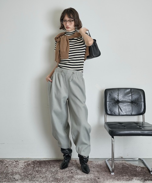 THE YOn(ザヨン)の「ハーフスリーブモックネックニットトップス(ニット/セーター・レディース・ブラック/ホワイト×ブラック/ブラウン/アイボリー・FREE)」の14枚目の写真