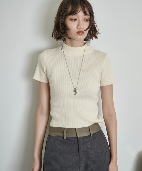 THE YOn(ザヨン)の「ハーフスリーブモックネックニットトップス(ニット/セーター・レディース・ブラック/ホワイト×ブラック/ブラウン/アイボリー・FREE)」の19枚目の写真