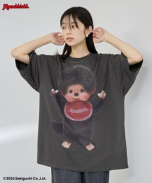 【 Monchhichi / モンチッチ 】 ルーズシルエットフォトTシャツ アクリルホルダーキー付き