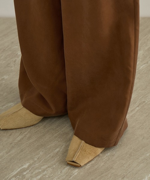 SALON adam et rope'（サロン アダム エ ロペ）の「GENTLE SILK パンツ / セットアップ対応・新色追加（シャツ/ブラウス・レディース・ブラック/ブラウン・S/M）」の22枚目の写真