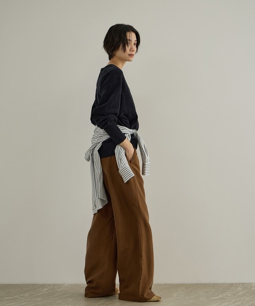 SALON adam et rope'（サロン アダム エ ロペ）の「GENTLE SILK パンツ / セットアップ対応・新色追加（シャツ/ブラウス・レディース・ブラック/ブラウン・S/M）」の8枚目の写真