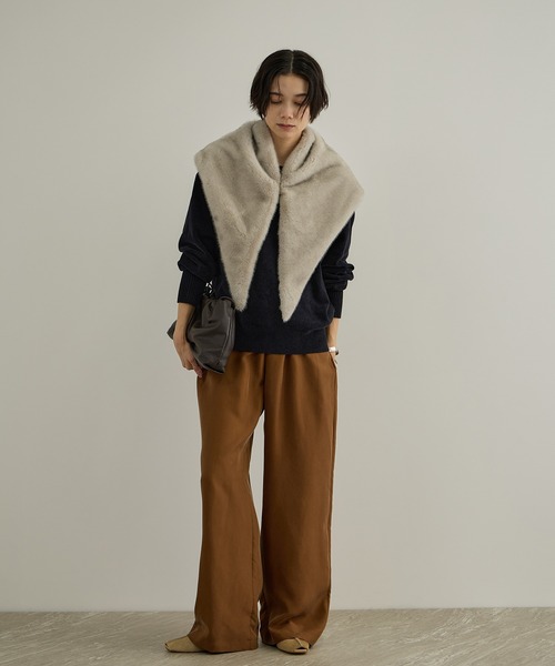 SALON adam et rope'（サロン アダム エ ロペ）の「GENTLE SILK パンツ / セットアップ対応・新色追加（シャツ/ブラウス・レディース・ブラック/ブラウン・S/M）」の10枚目の写真
