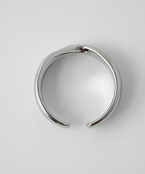 NOEL(ノエル)の「Twist Ring #016 フリーサイズリング(リング・レディース・シルバー・FREE)」の6枚目の写真