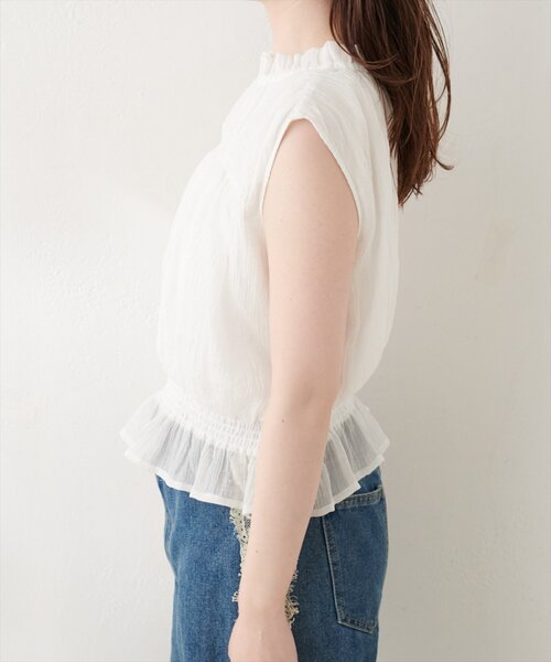 natural couture（ナチュラルクチュール）の「胸シャーリングシアーノースリブラウス（シャツ/ブラウス・レディース・イエロー/オフホワイト/ドット・FREE）」の16枚目の写真