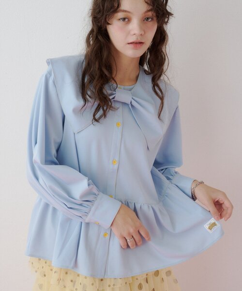 HELLO.SANFRANCISCO(ハローサンフランシスコ)の「【HELLO.SANFRANCISCO】リボンビックカラーブラウス(シャツ/ブラウス・レディース・ブルー/ホワイト・ONE SIZE)」の1枚目の写真