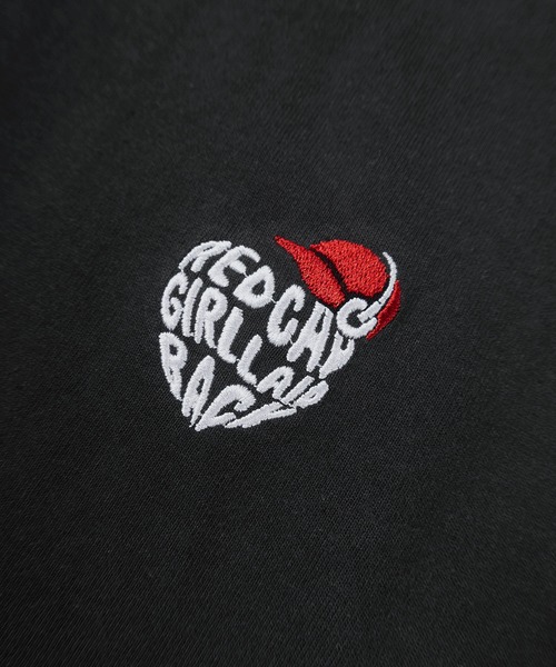 Red Cap Girl(レッドキャプガール)の「【70】【RED CAP GIRL/レッドキャップガール】ハートロゴワンポイント 袖プリント ロングスリーブTシャツ/ユニセックス/レディース/メンズ(Tシャツ/カットソー・メンズ・ダークグレー/ブラック/ホワイト/ブラウン・M/L/XL)」の15枚目の写真