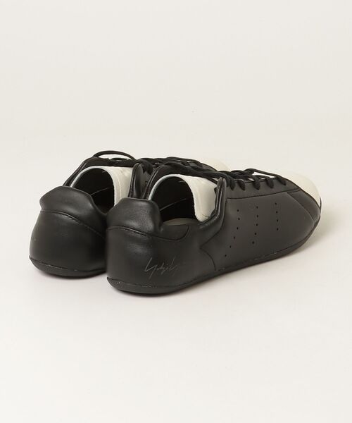 Y-3（ワイスリー）の「Y-3 STAN SMITH LO PRO（スニーカー・メンズ・ブラック×ホワイト・23.5cm/24.5cm/25.5cm/26.0cm/26.5cm/27.0cm/27.5cm/28.5cm/22.5cm）」の3枚目の写真