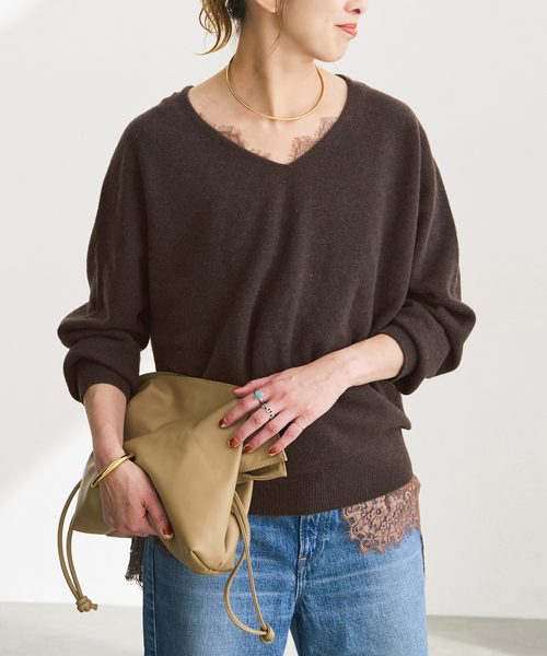 Spick & Span(スピックアンドスパン)の「CHESS Vネックプルオーバー(ニット/セーター・レディース・ブラウン/ネイビー/ベージュ/ピンク系その他・FREE)」の9枚目の写真