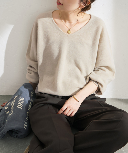 Spick & Span(スピックアンドスパン)の「CHESS Vネックプルオーバー(ニット/セーター・レディース・ブラウン/ネイビー/ベージュ/ピンク系その他・FREE)」の15枚目の写真