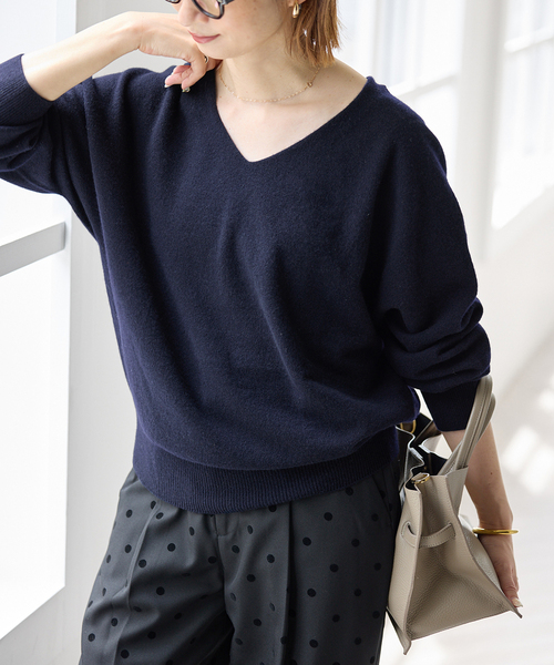 Spick & Span(スピックアンドスパン)の「CHESS Vネックプルオーバー(ニット/セーター・レディース・ブラウン/ネイビー/ベージュ/ピンク系その他・FREE)」の20枚目の写真