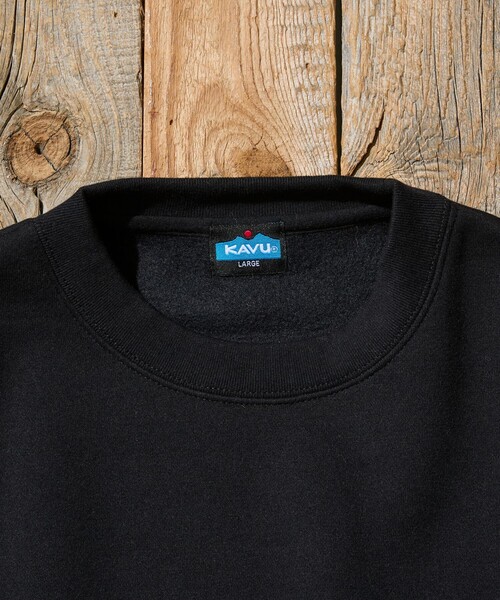 KAVU（カブー）の「KAVU/カブー 限定展開 KAVU×FREAK'S STORE / カブ― 別注 クルーネック スウェット / バーチャルロゴ（Tシャツ/カットソー・メンズ・グレイッシュベージュ/ブラック/ネイビー/アッシュグレー・LARGE/SMALL/MEDIUM）」の8枚目の写真