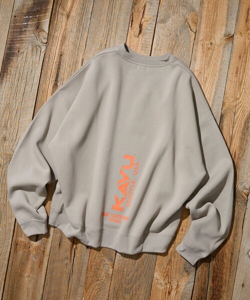 KAVU（カブー）の「KAVU/カブー 限定展開 KAVU×FREAK'S STORE / カブ― 別注 クルーネック スウェット / バーチャルロゴ（Tシャツ/カットソー・メンズ・グレイッシュベージュ/ブラック/ネイビー/アッシュグレー・LARGE/SMALL/MEDIUM）」の19枚目の写真