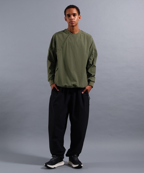 NUMERALS（ヌメラルズ）の「[NUMERALS]FREE MOVEMENT STRETCH RIPSTOP PULLOVER（Tシャツ/カットソー・メンズ・グリーン/ブラック/グレー・MEDIUM/LARGE）」の12枚目の写真