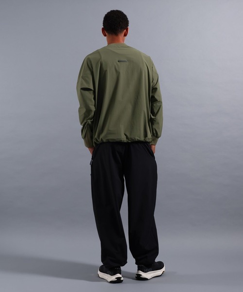 NUMERALS（ヌメラルズ）の「[NUMERALS]FREE MOVEMENT STRETCH RIPSTOP PULLOVER（Tシャツ/カットソー・メンズ・グリーン/ブラック/グレー・MEDIUM/LARGE）」の14枚目の写真