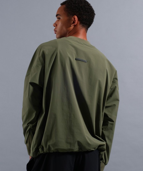 NUMERALS（ヌメラルズ）の「[NUMERALS]FREE MOVEMENT STRETCH RIPSTOP PULLOVER（Tシャツ/カットソー・メンズ・グリーン/ブラック/グレー・MEDIUM/LARGE）」の16枚目の写真