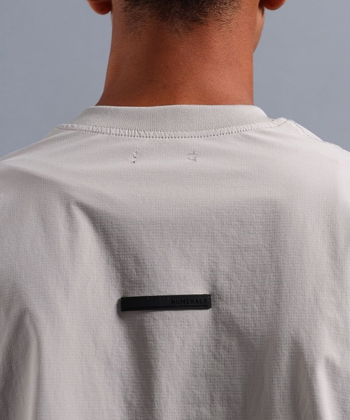NUMERALS（ヌメラルズ）の「[NUMERALS]FREE MOVEMENT STRETCH RIPSTOP PULLOVER（Tシャツ/カットソー・メンズ・グリーン/ブラック/グレー・MEDIUM/LARGE）」の21枚目の写真