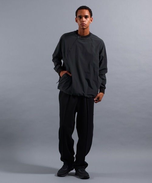 NUMERALS（ヌメラルズ）の「[NUMERALS]FREE MOVEMENT STRETCH RIPSTOP PULLOVER（Tシャツ/カットソー・メンズ・グリーン/ブラック/グレー・MEDIUM/LARGE）」の7枚目の写真