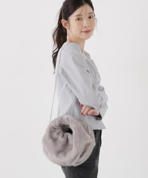 PROPORTION BODY DRESSING（プロポーションボディドレッシング）の「フェイクファーバッグ / 1216281003（ハンドバッグ・レディース・オフホワイト/グレー・ﾌﾘ-）」の3枚目の写真