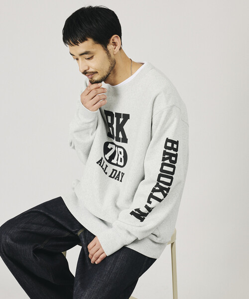 Champion(チャンピオン)の「Champion/チャンピオン 別注 REVERSE WEAVE VINTAGE WASH PRINT SWEAT/リバースウィーブ ヴィンテージウォッシュ プリント スウェット(スウェット・メンズ・チャコールグレー/ライトグレー/ブラック/ネイビー/ブラウン/グレー/シルバー/インディゴブルー/グリーン/ナチュラル・SMALL/MEDIUM/LARGE/X-LARGE)」の11枚目の写真