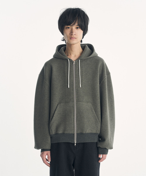 VICTIM(ヴィクティム)の「VICTIM ヴィクティム / TECH ZIP PARKA ダンボールニットフルジップパーカー / VTM-26-CS-111(パーカー・メンズ・ブラック/グレー/モカ・1/2/3)」の2枚目の写真