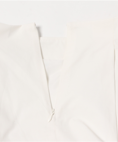 NATURAL BEAUTY BASIC（ナチュラルビューティーベーシック）の「ベルテッドスカート（スカート・レディース・ホワイト系その他・SMALL/MEDIUM/X-SMALL）」の9枚目の写真