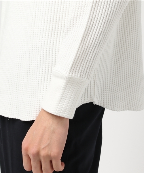 Denime（ドゥニーム）の「ビッグワッフルロングスリーブTEE（Tシャツ/カットソー・メンズ・ブラック/杢グレー/ホワイト・X-LARGE/LARGE/MEDIUM）」の8枚目の写真