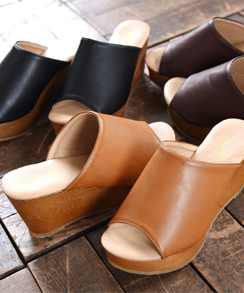 Luz Llena (glifeed） （ラズレナグリフィード）の「ウッド調ウェッジソールサボサンダル（サンダル・レディース・ブラック/ダークブラウン/キャメル・LARGE/SMALL/MEDIUM/X-LARGE）」の4枚目の写真