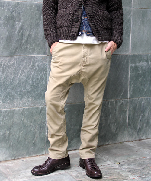 NANO universe（ナノユニバース）の「ディッキーズ+NU　サルエルPチノ（チノパンツ・メンズ・ブラック/ベージュ・SMALL/MEDIUM/LARGE）」の2枚目の写真