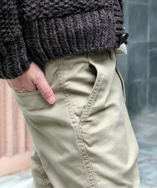 NANO universe（ナノユニバース）の「ディッキーズ+NU　サルエルPチノ（チノパンツ・メンズ・ブラック/ベージュ・SMALL/MEDIUM/LARGE）」の5枚目の写真