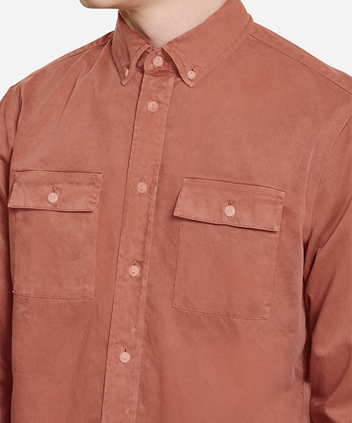 Saturdays NYC(サタデーズ ニューヨークシティ )の「Angus Button Down Broken Twill Shirt(シャツ/ブラウス・メンズ・ネイビー/レンガ・X-SMALL/M/L/S/X-LARGE)」の3枚目の写真