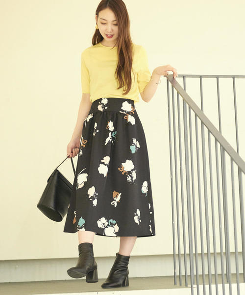 BALLSEY(ボールジィ)の「スーパーファインウール ハーフスリーブプルオーバー(ニット/セーター・レディース・ホワイト/チャコールグレー/ベージュ/イエロー/ラベンダー/バイオレット/ライトブルー/ダークブラウン/ネイビー/レッド・S/M/L)」の11枚目の写真