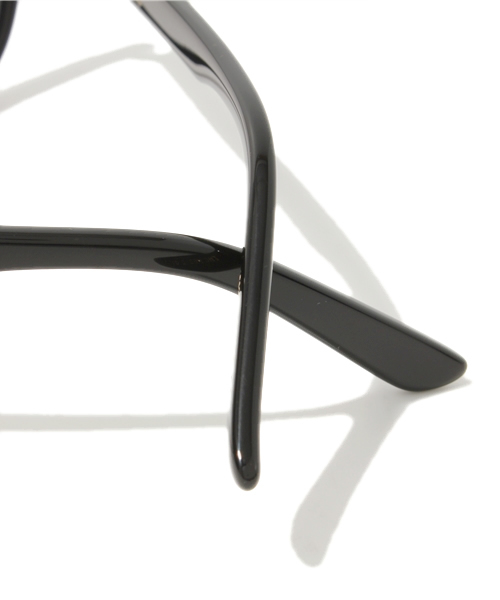 BEAUTY&YOUTH UNITED ARROWS（ビューティーアンドユースユナイテッドアローズ）の「＜GLOBE SPECS×BY＞ THE MEDIC/メガネ（メガネ・メンズ・ゴールド/シルバー・フリー）」の9枚目の写真