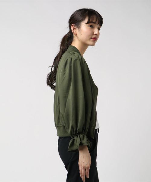 KOBE LETTUCE（コウベレタス）の「キャンディスリーブジョーゼットブルゾン＊レディース/ライトアウター[K763]神戸レタス（ブルゾン・レディース・ブラック/カーキ・FREE）」の3枚目の写真
