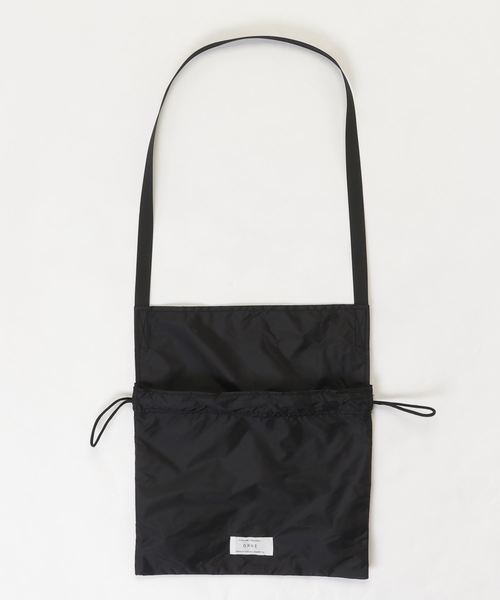 ORNE(オルネ)の「ORNE/オルネ ライトウエイトパーズサコッシュ(ショルダーバッグ・レディース・ブラック/パープル/カーキ/オレンジ・FREE)」の10枚目の写真