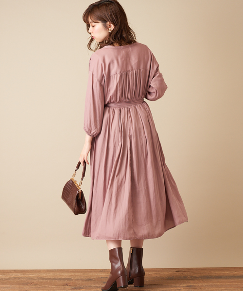 natural couture（ナチュラルクチュール）の「サテンカシュクールギャザーワンピース（ワンピース・レディース・ブラウン/イエロー/ボルドー/その他1/その他2/ピンクベージュ・FREE）」の21枚目の写真