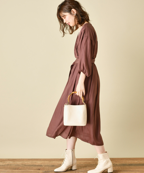 natural couture（ナチュラルクチュール）の「サテンカシュクールギャザーワンピース（ワンピース・レディース・ブラウン/イエロー/ボルドー/その他1/その他2/ピンクベージュ・FREE）」の14枚目の写真