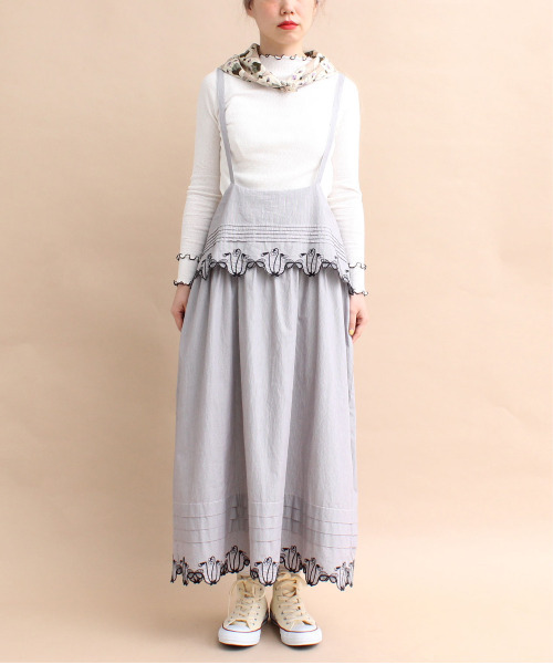 peu pres（プープレ）の「すみれ刺繍吊りスカート（スカート）」 - WEAR