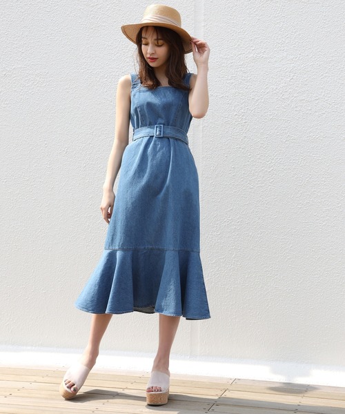 one after another NICE CLAUP（ワンアフターアナザーナイスクラップ）の「デニムジャンパースカート（ジャンパースカート・レディース・アイボリー/ネイビー/ブルー・FREE）」の3枚目の写真