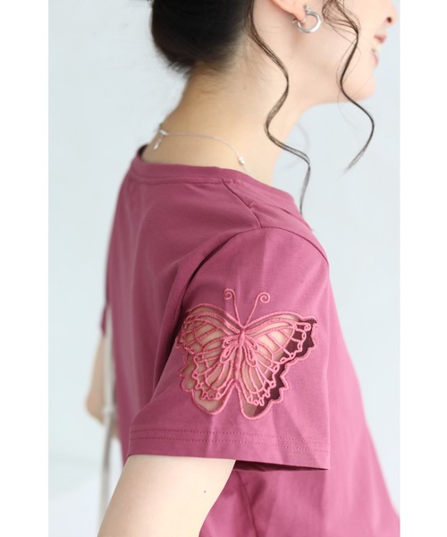 cawaii（カワイイ）の「伸びるストレッチ素材。蝶レース袖Tシャツトップス（Tシャツ/カットソー・レディース・ホワイト/ピンク系その他/ピンク・FREE）」の3枚目の写真