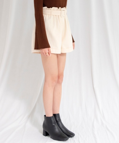 yuue' ( wear )（ユーイ）の「ベルト付きフレアショートパンツ（その他パンツ・レディース・ブラック/アイボリー・FREE）」の16枚目の写真