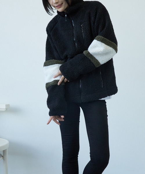 TONE SELECT WEAR(トーンセレクトウェア)の「【TONE MEN'S】ボアハイネックブルゾン(BL)(ブルゾン・レディース・ホワイト/ブラック/ダークグリーン/その他1/その他2/その他3/ライトパープル/キャメル/カーキ・LARGE/MEDIUM/X-LARGE)」の9枚目の写真