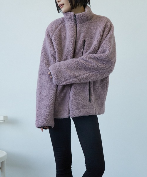 TONE SELECT WEAR(トーンセレクトウェア)の「【TONE MEN'S】ボアハイネックブルゾン(BL)(ブルゾン・レディース・ホワイト/ブラック/ダークグリーン/その他1/その他2/その他3/ライトパープル/キャメル/カーキ・LARGE/MEDIUM/X-LARGE)」の5枚目の写真