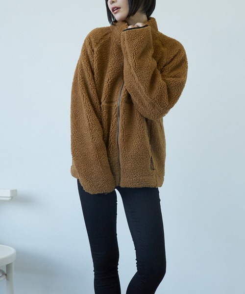 TONE SELECT WEAR(トーンセレクトウェア)の「【TONE MEN'S】ボアハイネックブルゾン(BL)(ブルゾン・レディース・ホワイト/ブラック/ダークグリーン/その他1/その他2/その他3/ライトパープル/キャメル/カーキ・LARGE/MEDIUM/X-LARGE)」の6枚目の写真