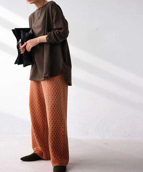 antiqua(アンティカ)の「コットンバスクT(Tシャツ/カットソー・レディース・アイボリー/ブルー系その他/ブラウン系その他/イエロー系その他/ネイビー/ブラック/ピンク系その他/ベージュ系その他/カーキ/オフホワイト・M/L/L/XL)」の15枚目の写真