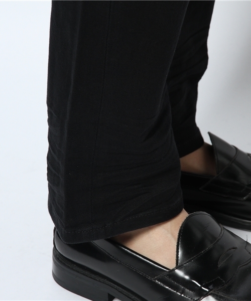 VENCEEXCHANGE(ヴァンスエクスチェンジ)の「ストレッチツイルカラースキニーパンツ(その他パンツ・メンズ・ブラック/ブルー/レッド・SMALL/LARGE/MEDIUM)」の4枚目の写真