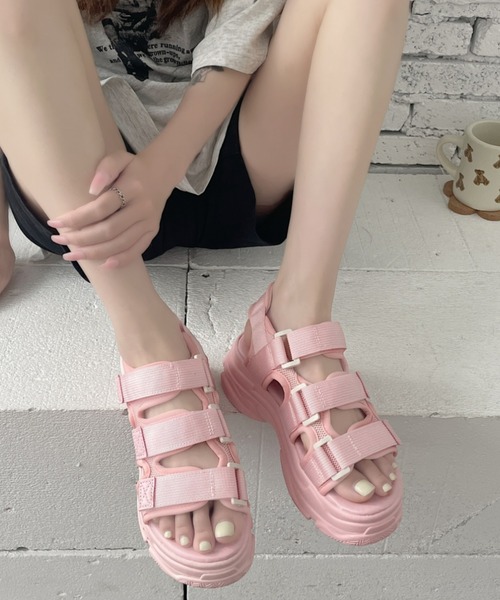 Shoes in Closet（シューズインクローゼット）の「《ストレスフリー》軽量厚底 高反発クッションソール  ベルクロ スポーツサンダル 7485（サンダル・レディース・アイボリー/ブラック×ホワイト/ブラック×ブラック/ブラウン系その他/ブラック×カーキ/ライトベージュ/ライトグリーン/ピンク/パープル/オレンジ/ブラック×シルバー/グレー/ダークブラウン/ライトピンク・M/L/LL/S/XS/3L/6L/4L/5L/XXS）」の12枚目の写真