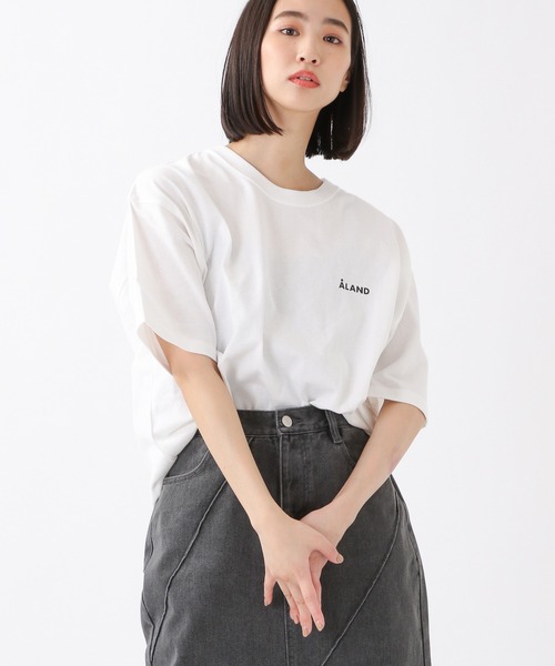 ALAND(エーランド)の「ALAND/ALANDロゴクルーT 2941485(Tシャツ/カットソー・レディース・ホワイト/ブラック/パープル/ブルー・MEDIUM/LARGE)」の2枚目の写真
