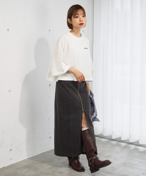 tiptop(ティップトップ)の「【2025SS新色登場!】ショート丈前後プリントTシャツ(Tシャツ/カットソー・レディース・ブラック/ブルー/モカ/ホワイト系その他/ブラック系その他/オフホワイト/ホワイト系その他2/イエロー/ブラック系その他2/ライトブルー/ブラック系その他3/ホワイト系その他3/ホワイト系その他4/ブラック系その他4・FREE)」の19枚目の写真